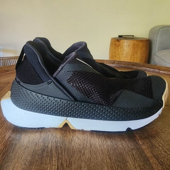 Nike Go Flyease Athletic Running Shoes Black/Gum DR5540-001 Women's Size 7 - Picture 9 of 14